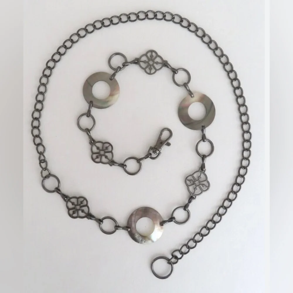 Vintage 80s Silver Hip Hugger Boho Statement chain belt with shell rings.48”